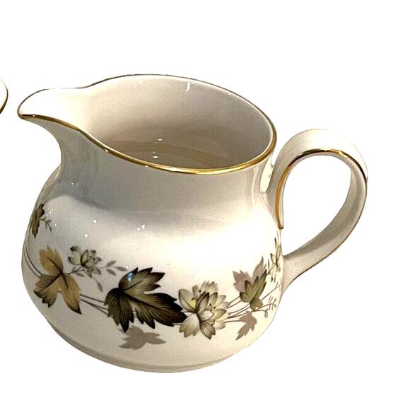 Royal Doulton Cream Pitcher Larchmont Leaves Creamer Bone China England Vtg - Picture 5 of 5